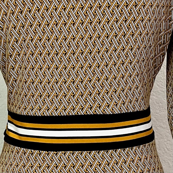 Michael Kors Faux Wrap Border Print Midi Dress - Picture 10 of 13